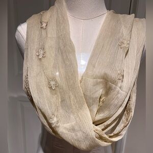 Scarf /wrap
for women a chiffon like fabric NWT